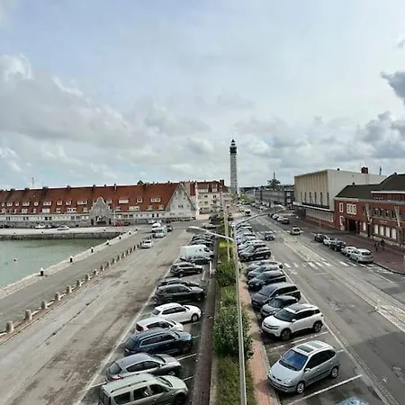 Port De Apartment *